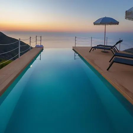 Villa Ruya *